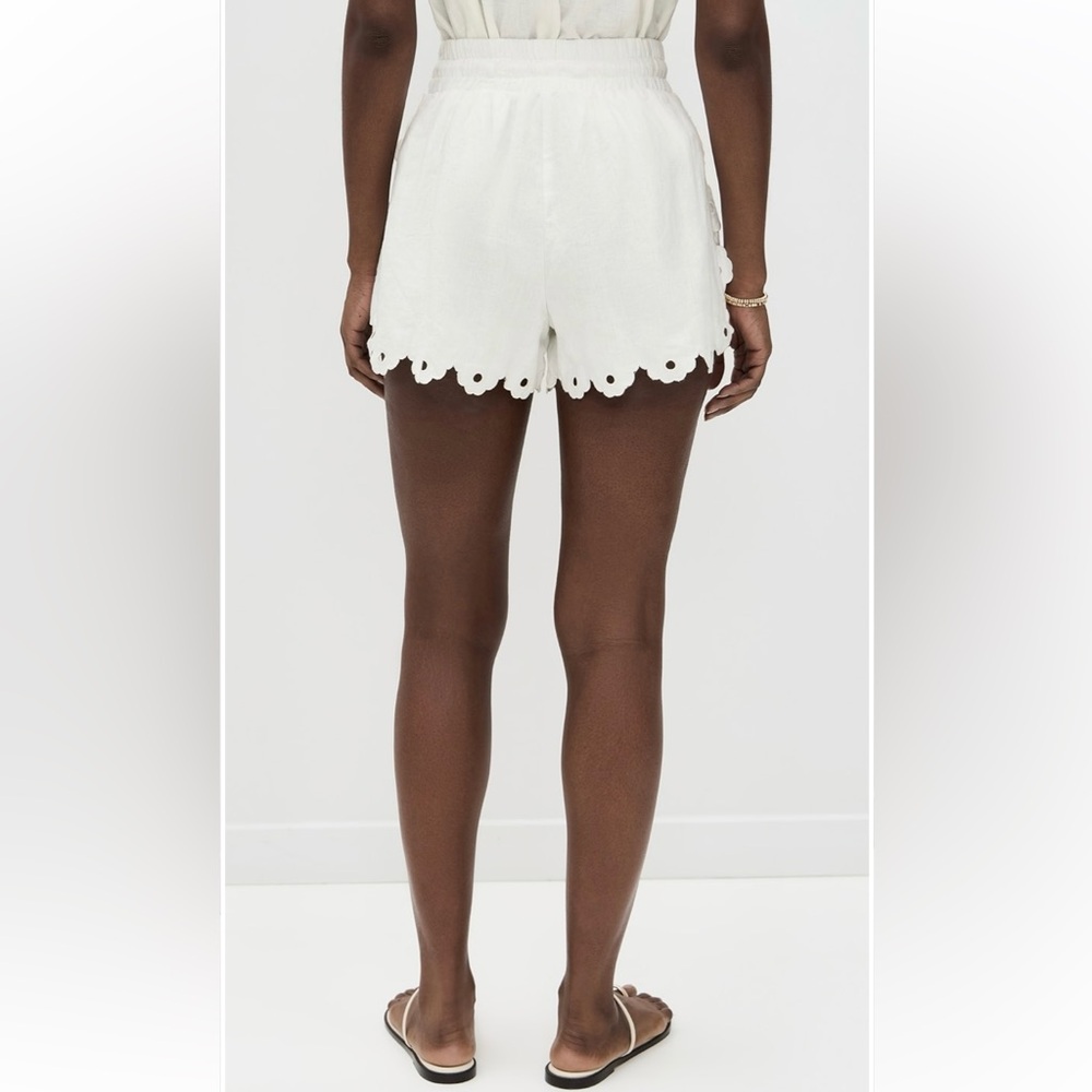 FARM Rio White Eyelet Scalloped Hem Shorts - Picture 2 of 6